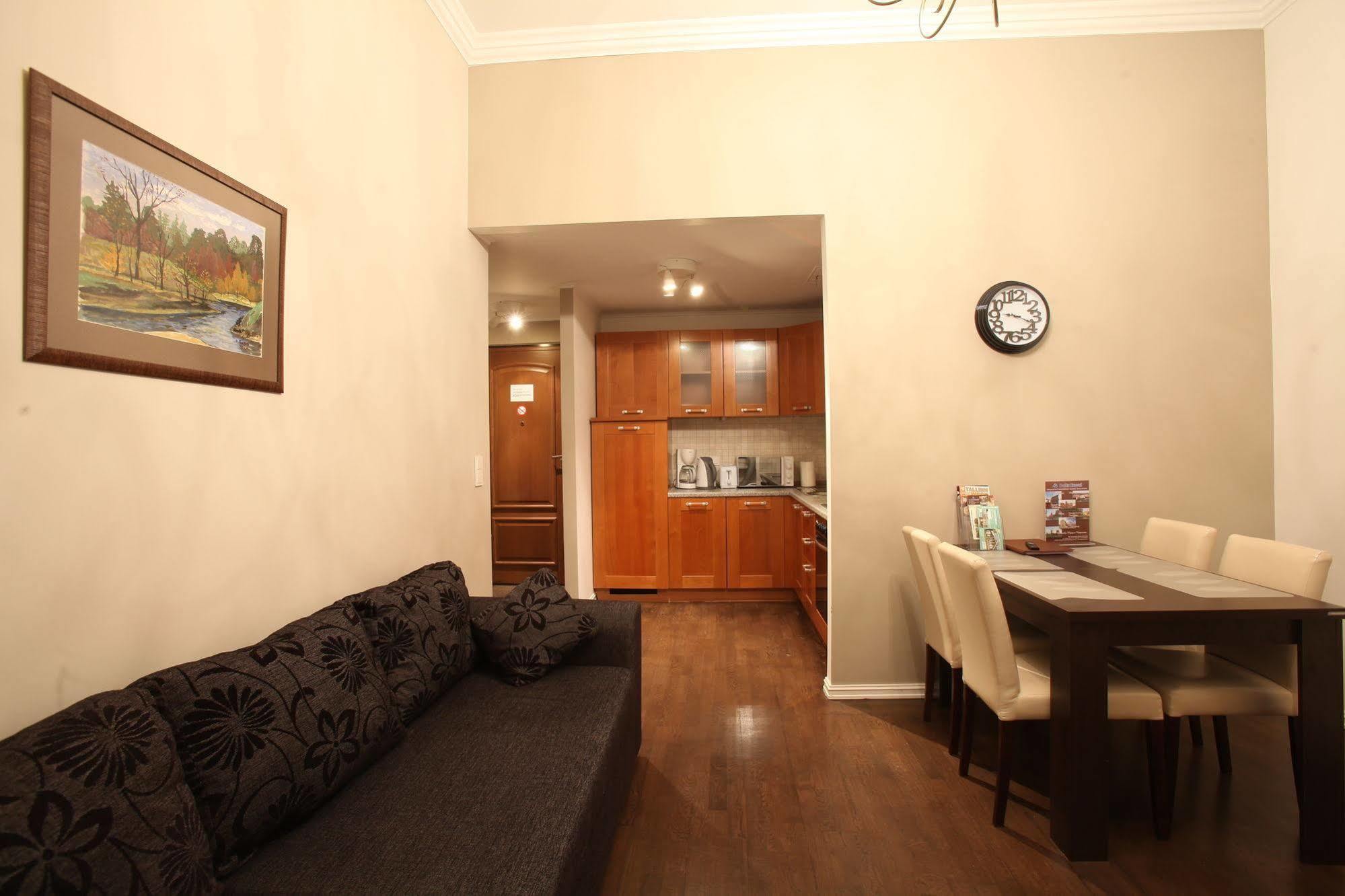 Delta Apartments - Old Town View Apartment تالين المظهر الخارجي الصورة